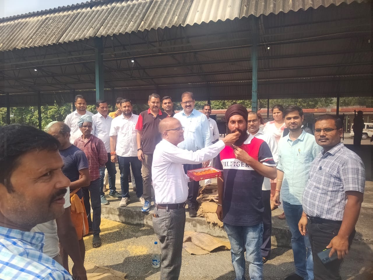 राजापुर मंडी में सरकारी धान खरीद केंद्र पर हुई धान खरीद राजापुर मंडी में सरकारी धान खरीद केंद्र पर हुई धान खरीद