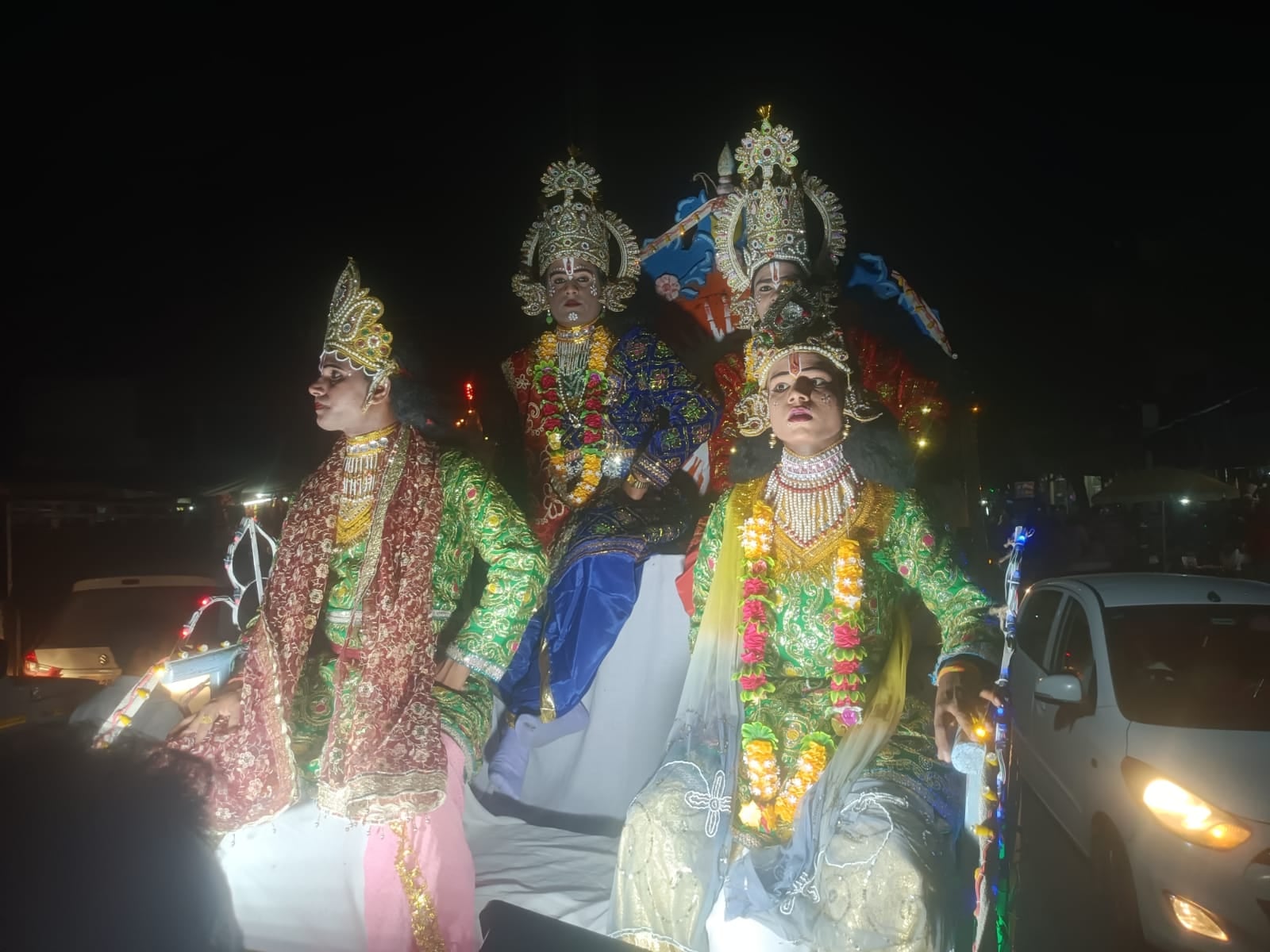 पुरकाजी में हो रहे श्रीरामलीला मंचन में मंचन करते कलाकार ,,,,,, स्रोत रामलाल कमैटी पुरकाजी में हो रहे श्रीरामलीला मंचन में मंचन करते कलाकार ,,,,,, स्रोत रामलाल कमैटी