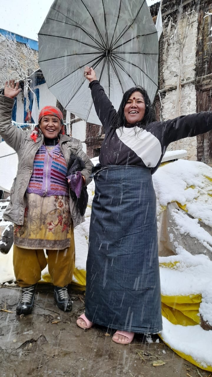 धारचूला के कुटी गांव में हुई बर्फबारी। फोटो: सौजन्य ग्रामीण