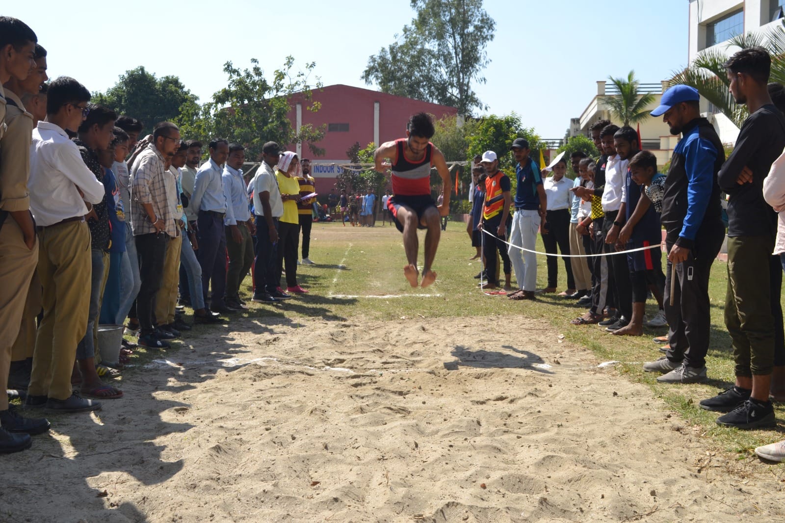 एसएस कॉलेज में आयोजित कबड्डी प्रतियोगिता में प्रतिभाग करतीं छात्राएं। स्रोत : कॉलेज