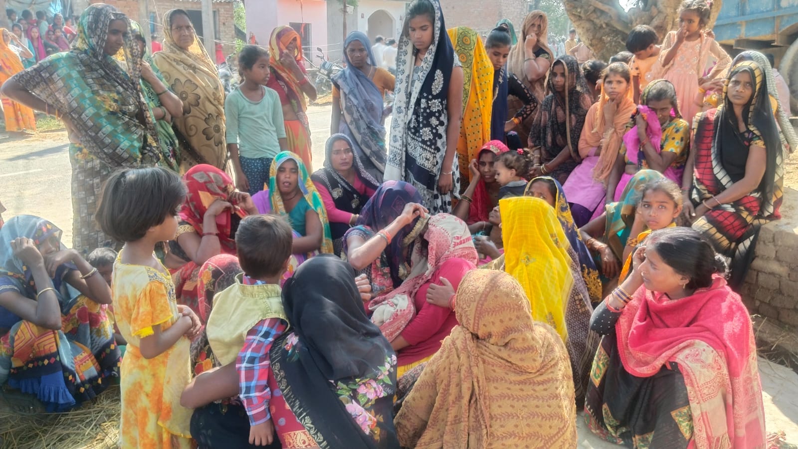 मृतक का मकान । संवाद