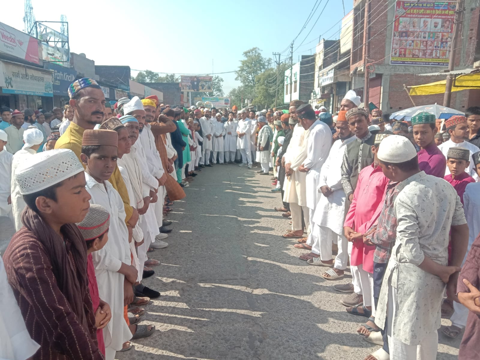 शहर में निकाला गया जुलूस ए गौसिया । संवाद शहर में निकाला गया जुलूस ए गौसिया । संवाद