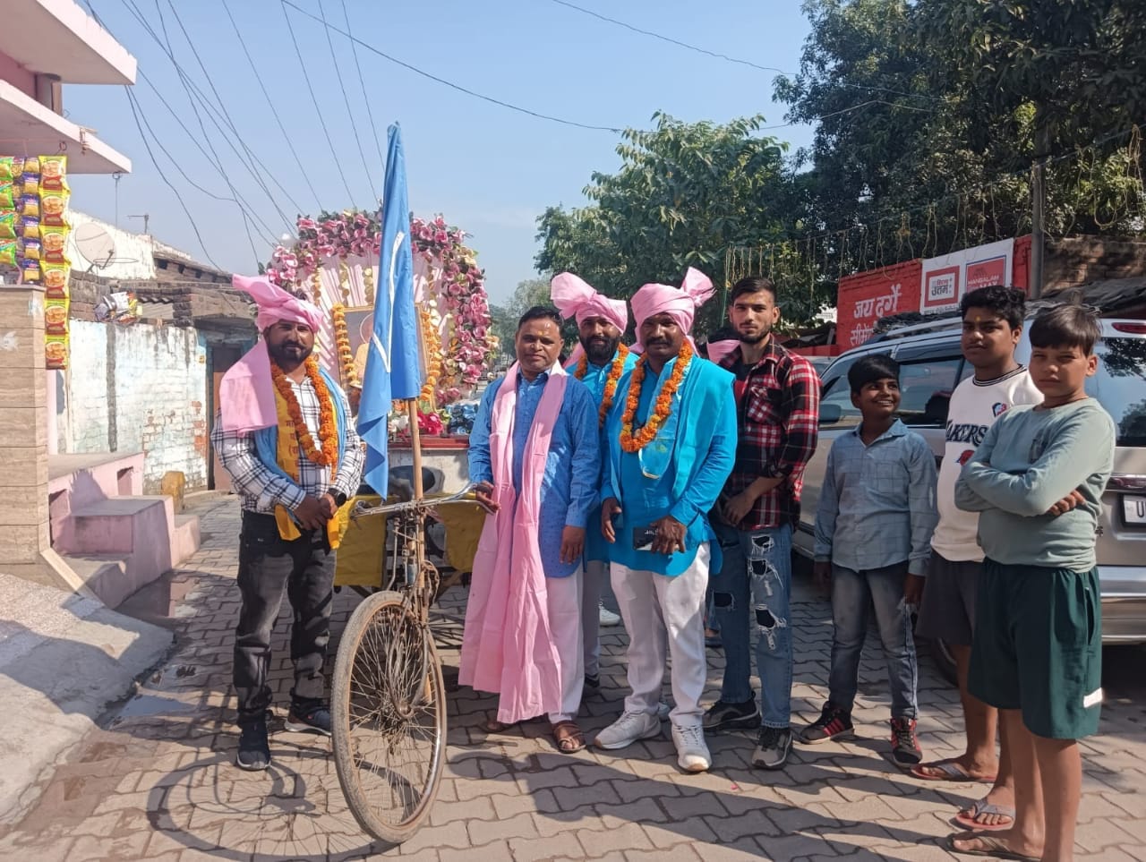 महर्षि बाल्मीकि सेना द्धारा आयोजित कार्यक्रम में मौजूद लोग । संवाद