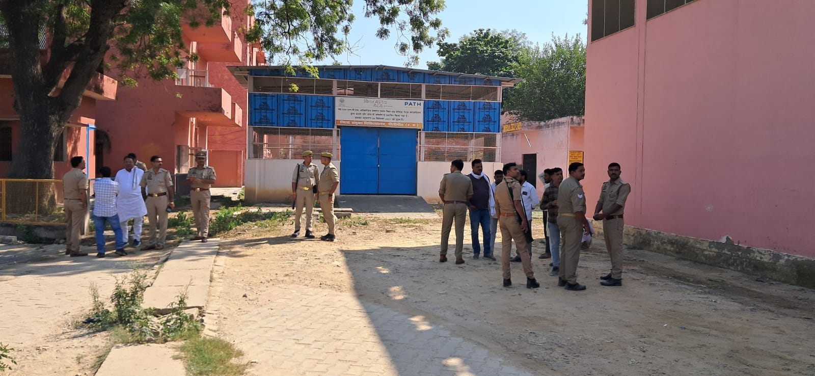 मृतक बशी खां का फाइल फोटो ।