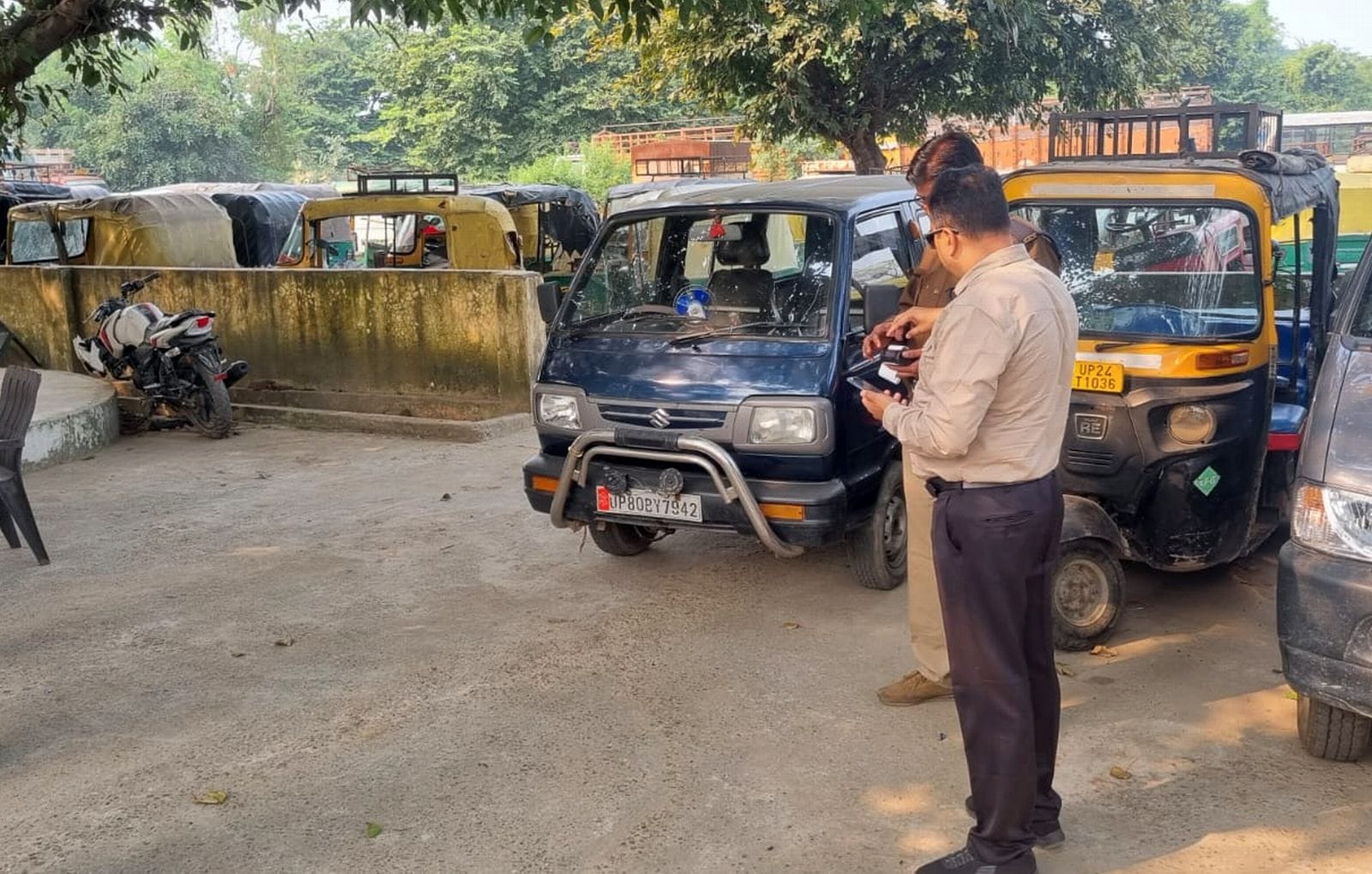 उसावां हादसे के बाद घटना स्थल डाली गई मिट्टी। संवाद