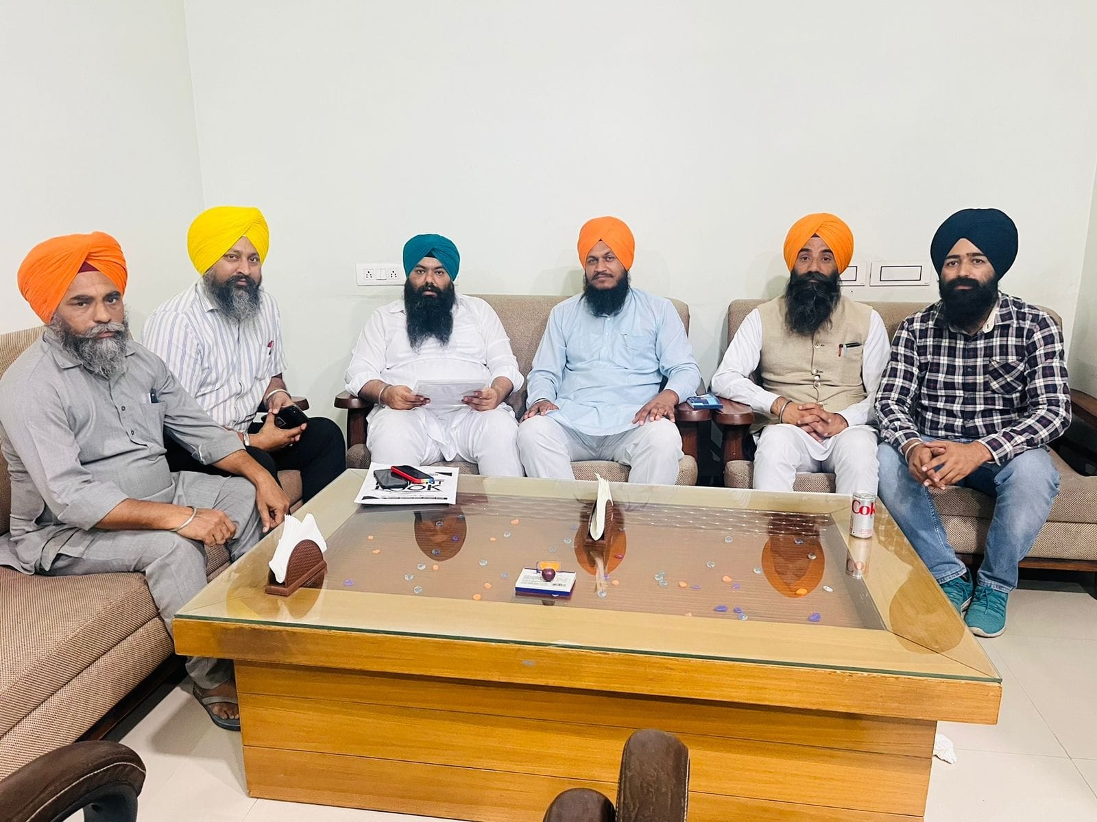 गुरुता गद्दी दिवस के उपलक्ष्य में आरंभ श्री अखंड पाठ साहिब। संवाद गुरुता गद्दी दिवस के उपलक्ष्य में आरंभ श्री अखंड पाठ साहिब। संवाद
