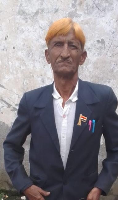 कांशीराम कॉलोनी में खराब पड़ा बाल्ब । स्रोत - कॉलोनी वासी कांशीराम कॉलोनी में खराब पड़ा बाल्ब । स्रोत - कॉलोनी वासी