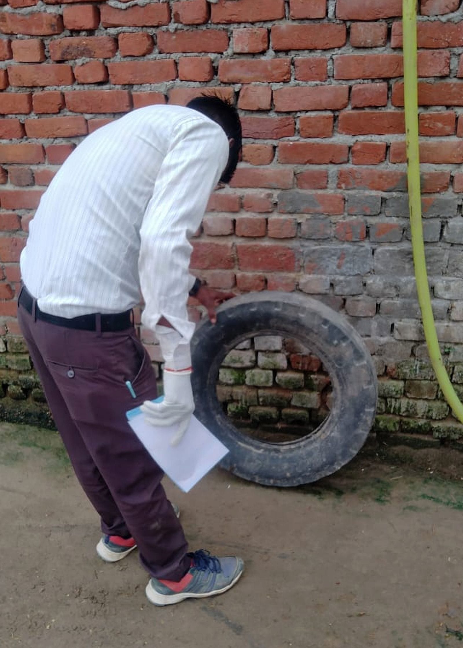 मोहल्ला कबूलपुरा फागिंग करती मशीन। संवाद