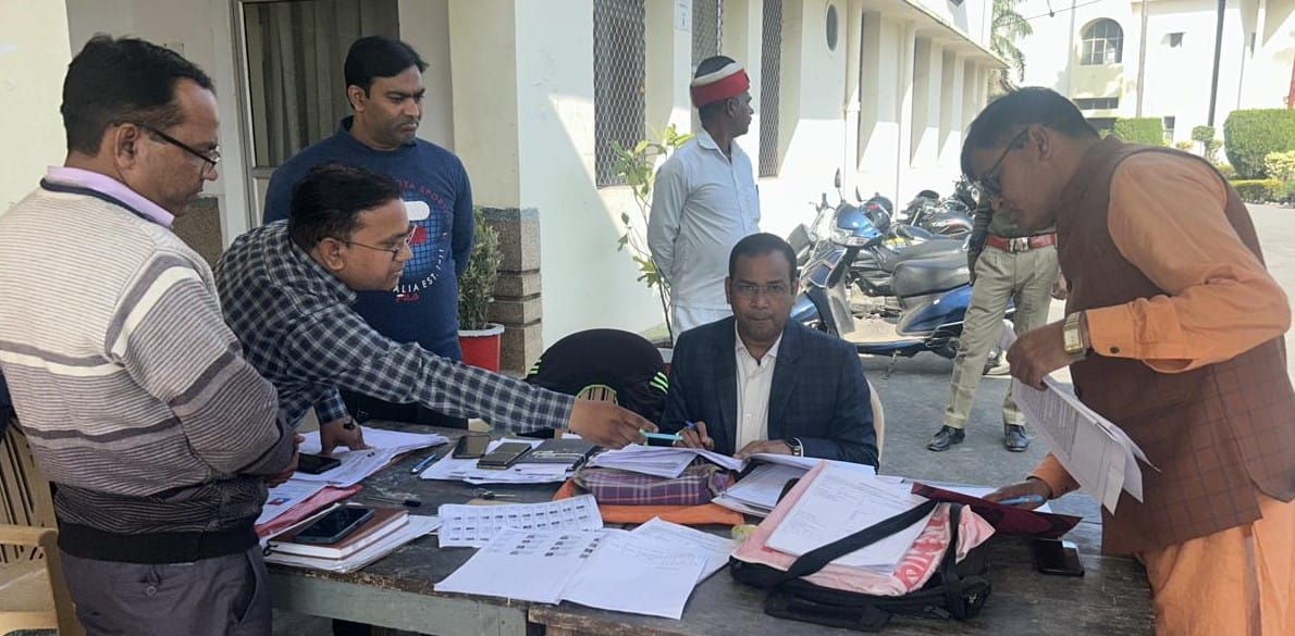 कार्यक्रम में संबोधित करते डीएम उमेश प्रताप सिंह। स्रोत: प्रशासन