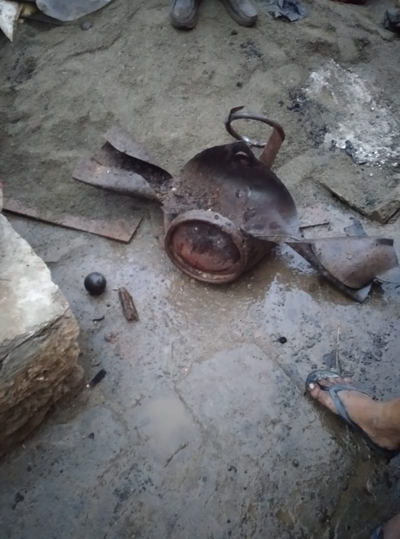 धारी के जलना नील पहाड़ी में मकान में फटा गैस सिलिंडर। संवाद धारी के जलना नील पहाड़ी में मकान में फटा गैस सिलिंडर। संवाद
