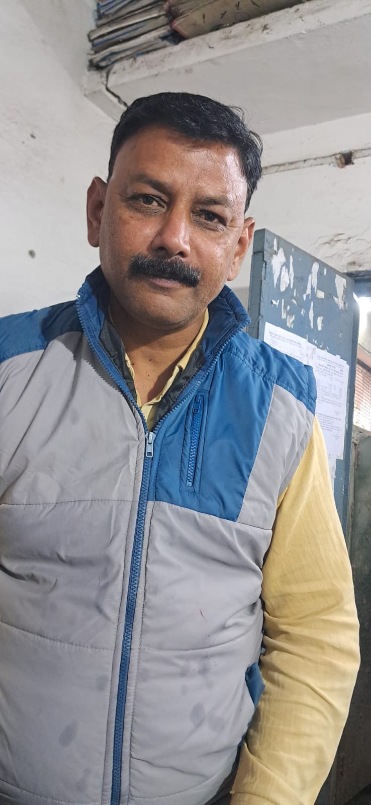 रोडवेज बस स्टैंड पर मीटिंग में मौजूद कर्मी । स्रोत - रोडवेज