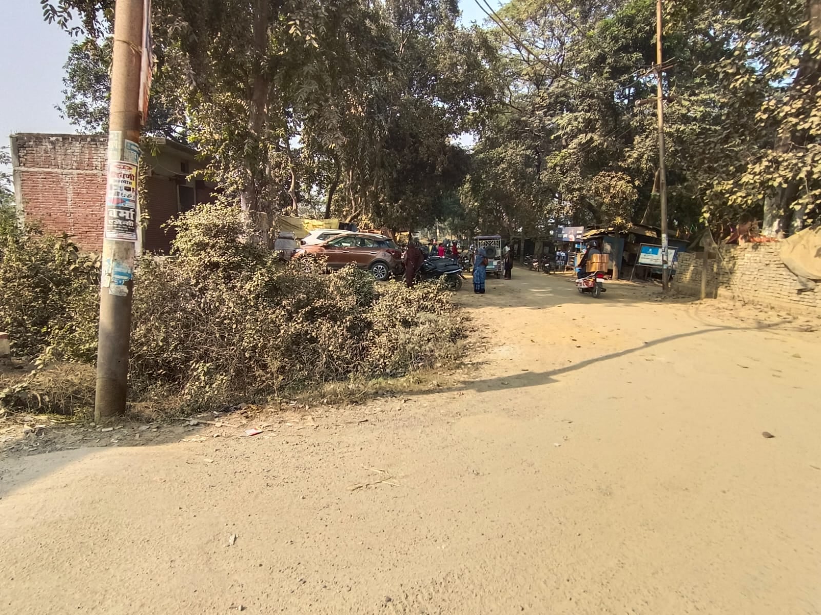 भनसड़िया क्रासिग पर जाम में फसे वाहन स्रोत:संवाद भनसड़िया क्रासिग पर जाम में फसे वाहन स्रोत:संवाद