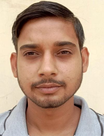 रितिक।(खेल वाली खबर के साथ)