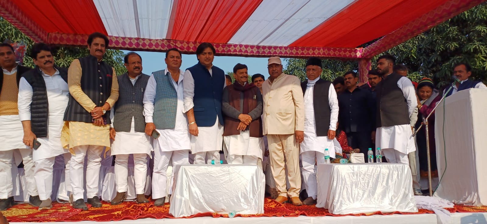 साढ़ौली कदीम में शिवपाल यादव की जनसभा में उमड़ी भीड़। संवाद साढ़ौली कदीम में शिवपाल यादव की जनसभा में उमड़ी भीड़। संवाद
