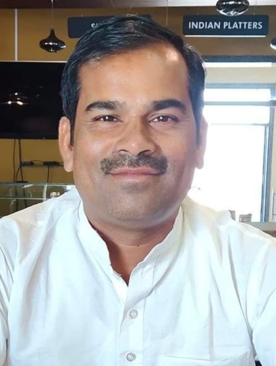 शाहजहांपुर से मेगलगंज के लिए शुरू हुई ई बस। फाइल फोटो शाहजहांपुर से मेगलगंज के लिए शुरू हुई ई बस। फाइल फोटो
