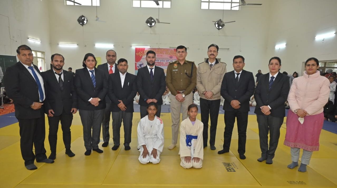 फोटो 18- सोनीपत के खरखौदा स्थित प्रताप स्कूल में आयोजित डीएवी राष्ट्रीय कुश्ती प्रतियोगिता में 