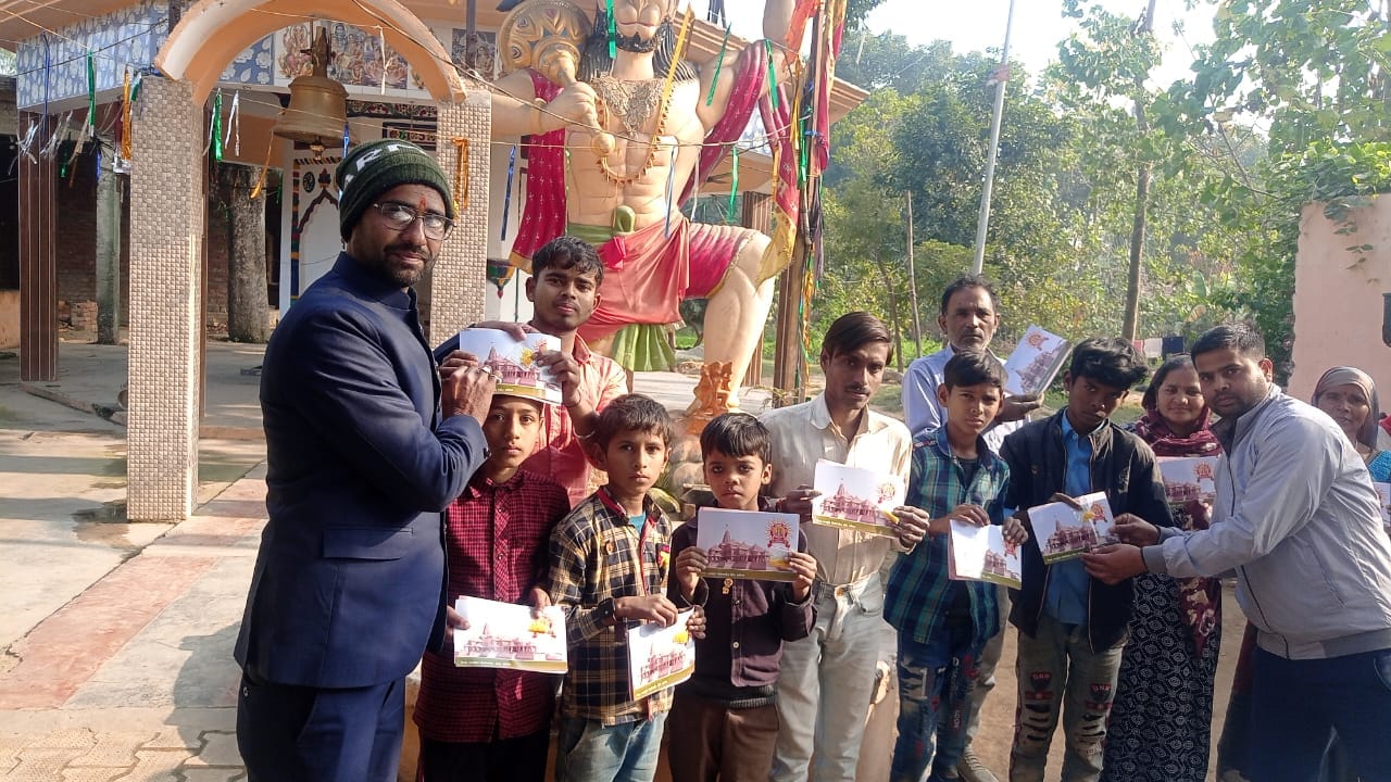 माधोटांडा कसबे में निकाली कलश यात्रा । संवाद माधोटांडा कसबे में निकाली कलश यात्रा । संवाद