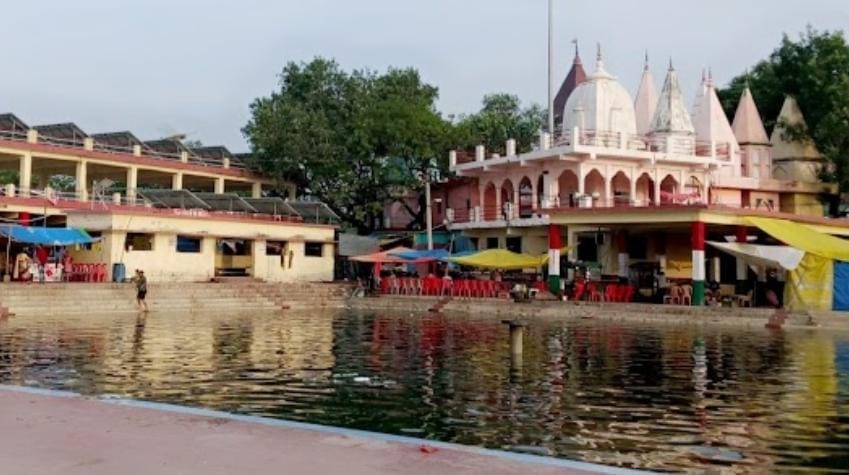 बाबा घुइसरनाथ शिवलिंग।