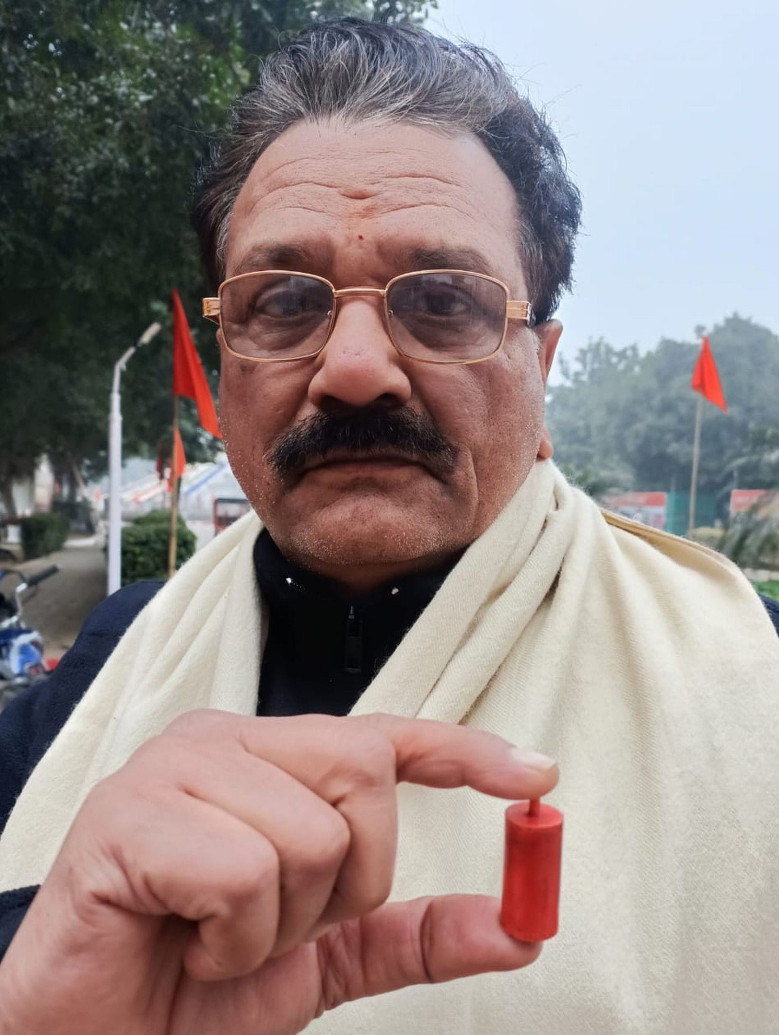 दिल्ली से पैदल अयोध्या को निकले प्रभांशु व सोनू का स्वागत करते भाजपाई। स्वयं