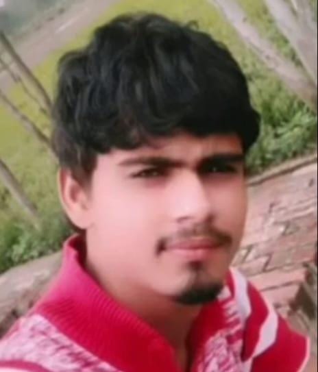 बिजनौर के कस्बा झालू के गोलबाग के पास सड़क दुर्घटना में दो युवकों की मौत के बाद मौके पर पहुंची बिजनौर के कस्बा झालू के गोलबाग के पास सड़क दुर्घटना में दो युवकों की मौत के बाद मौके पर पहुंची