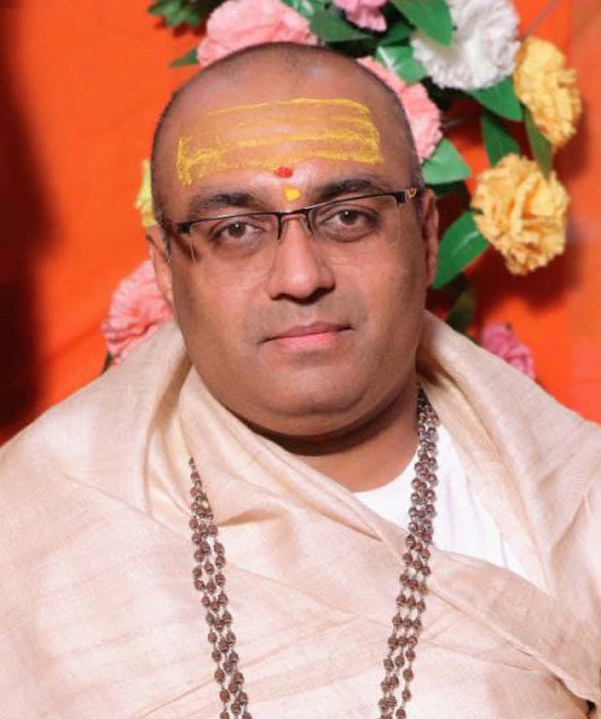 अंबाला छावनी में संत महात्मा को निमंत्रण पत्र सौंपते हिन्दू विश्व परिषद के सदस्य। अंबाला छावनी में संत महात्मा को निमंत्रण पत्र सौंपते हिन्दू विश्व परिषद के सदस्य।