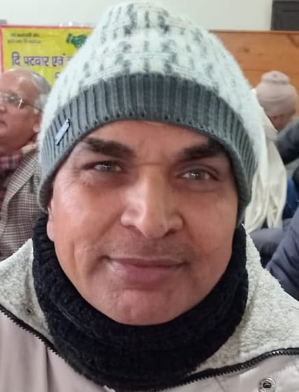 कुरुक्षेत्र। मांगों को लेकर रोष जताते पटवारी व कानूनगो। संवाद।
