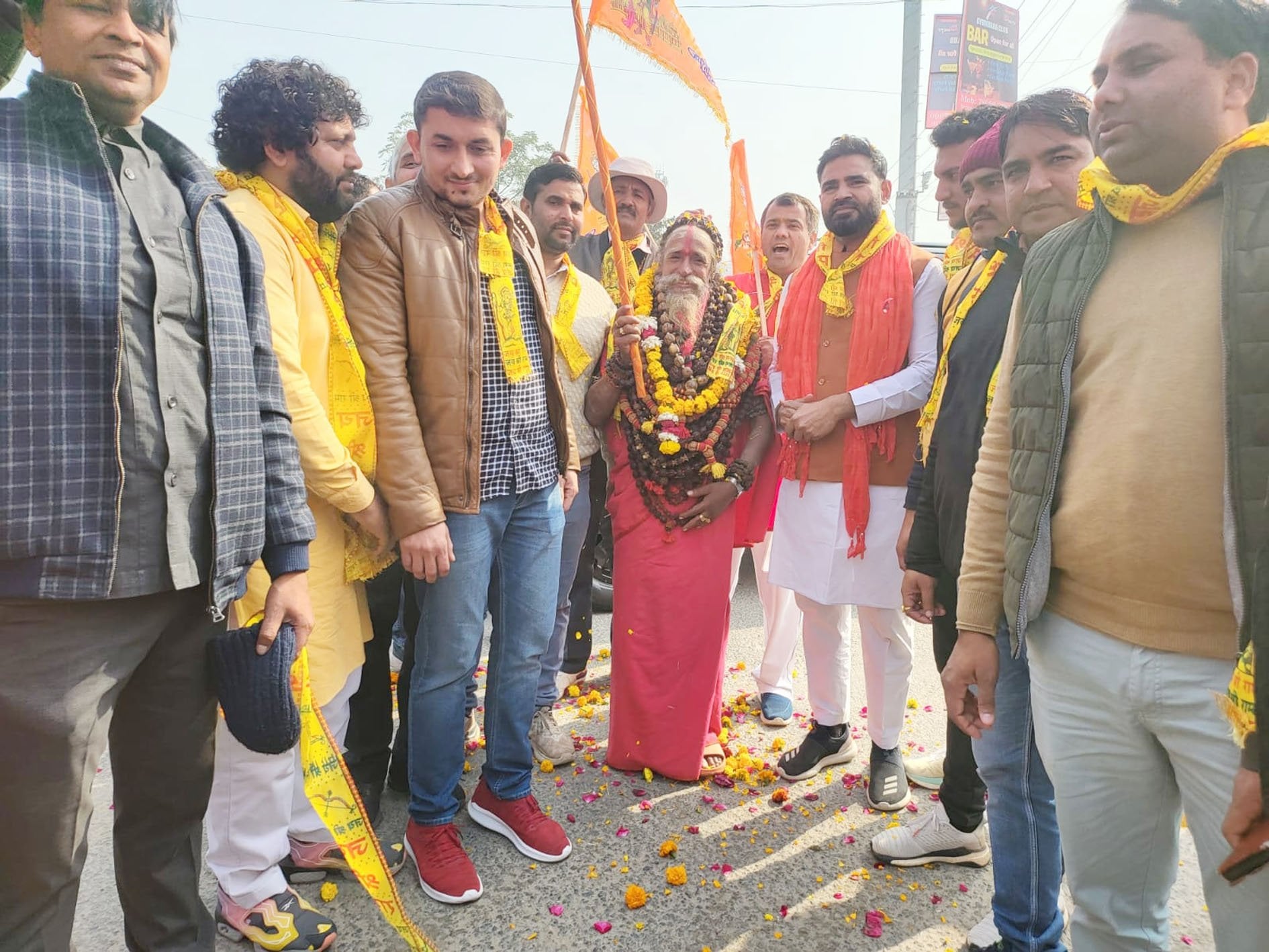 -फोटो 53 : राम रथ यात्रा का शुभारंभ करते हुए श्रीश्री 1008 कालीदास महाराज। -फोटो 53 : राम रथ यात्रा का शुभारंभ करते हुए श्रीश्री 1008 कालीदास महाराज।
