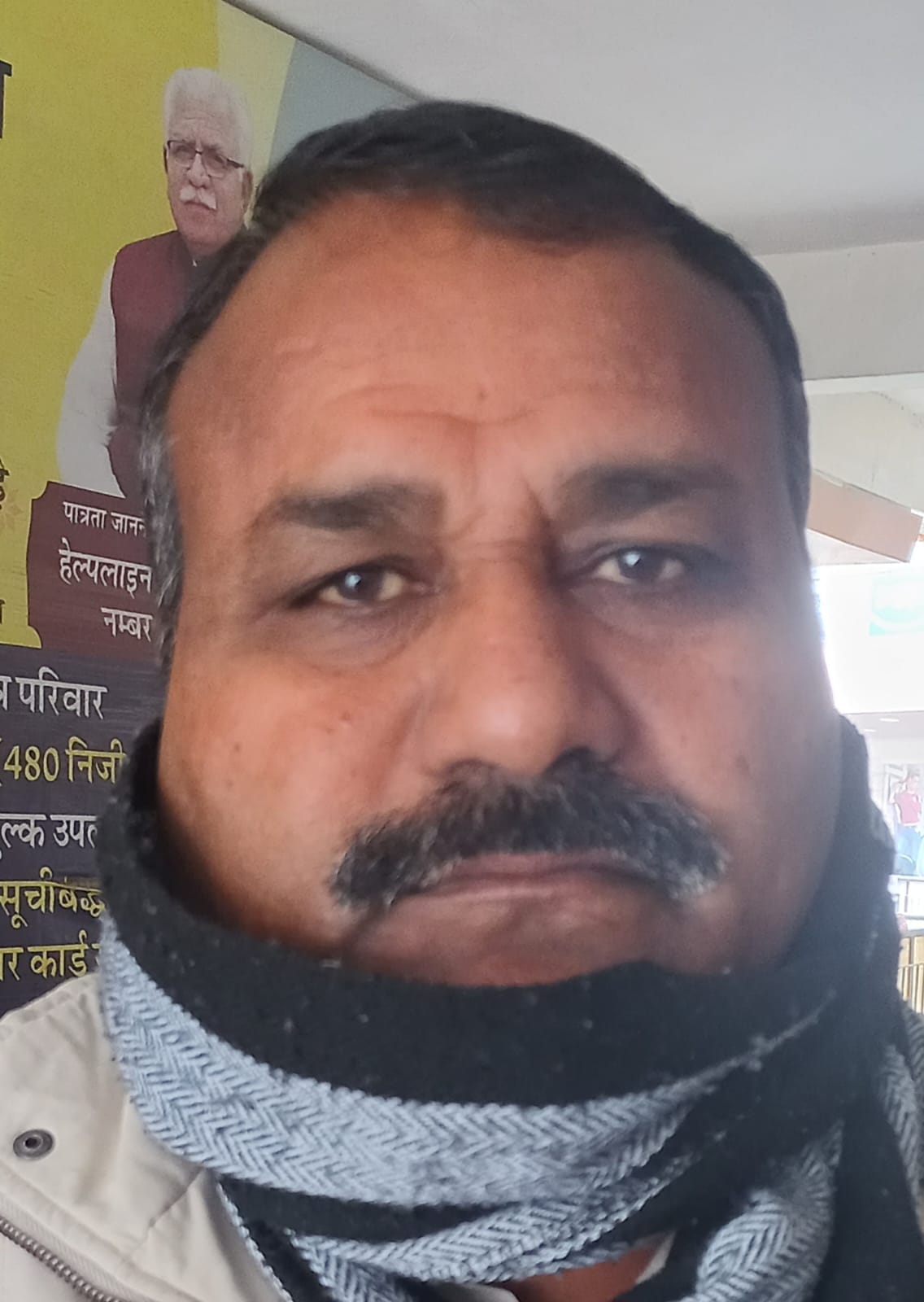 कुरुक्षेत्र। नगरपरिषद परिसर में धरने पर बैठे सफाई कर्मचारी। संवाद कुरुक्षेत्र। नगरपरिषद परिसर में धरने पर बैठे सफाई कर्मचारी। संवाद