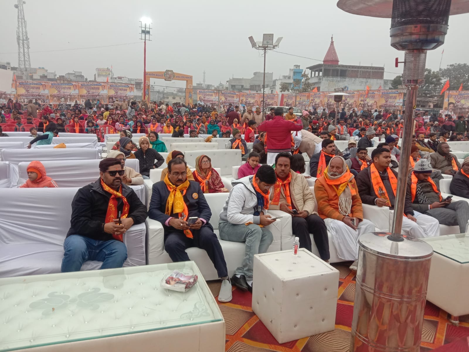 नगर पंचायत न्यूरिया मे निकाली गई शोभायात्रा में शामिल लोग । संवाद नगर पंचायत न्यूरिया मे निकाली गई शोभायात्रा में शामिल लोग । संवाद
