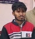 टांडा गांव में चोरी बाद रोती महिला।        संवाद