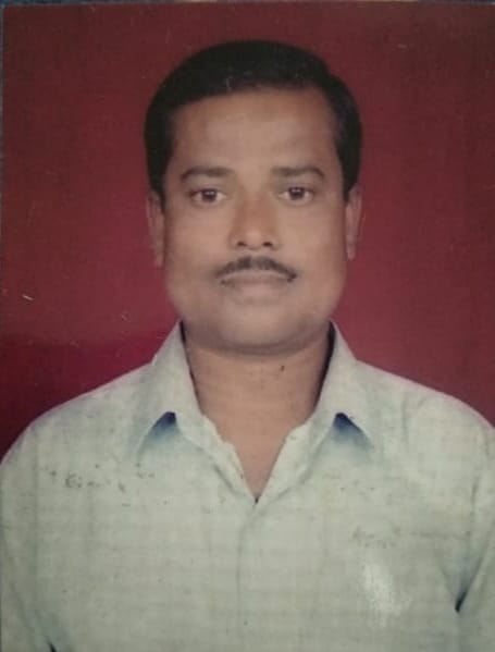 न्यूरिया क्षेत्र में खस्ताहाल सड़क । संवाद न्यूरिया क्षेत्र में खस्ताहाल सड़क । संवाद
