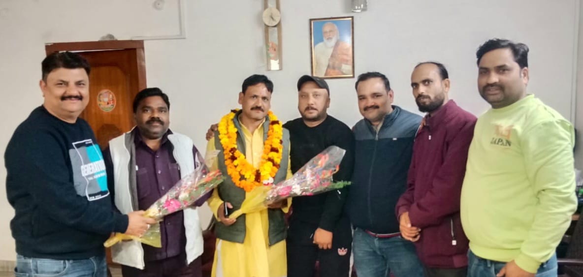संजय चतुर्वेदी संजय चतुर्वेदी