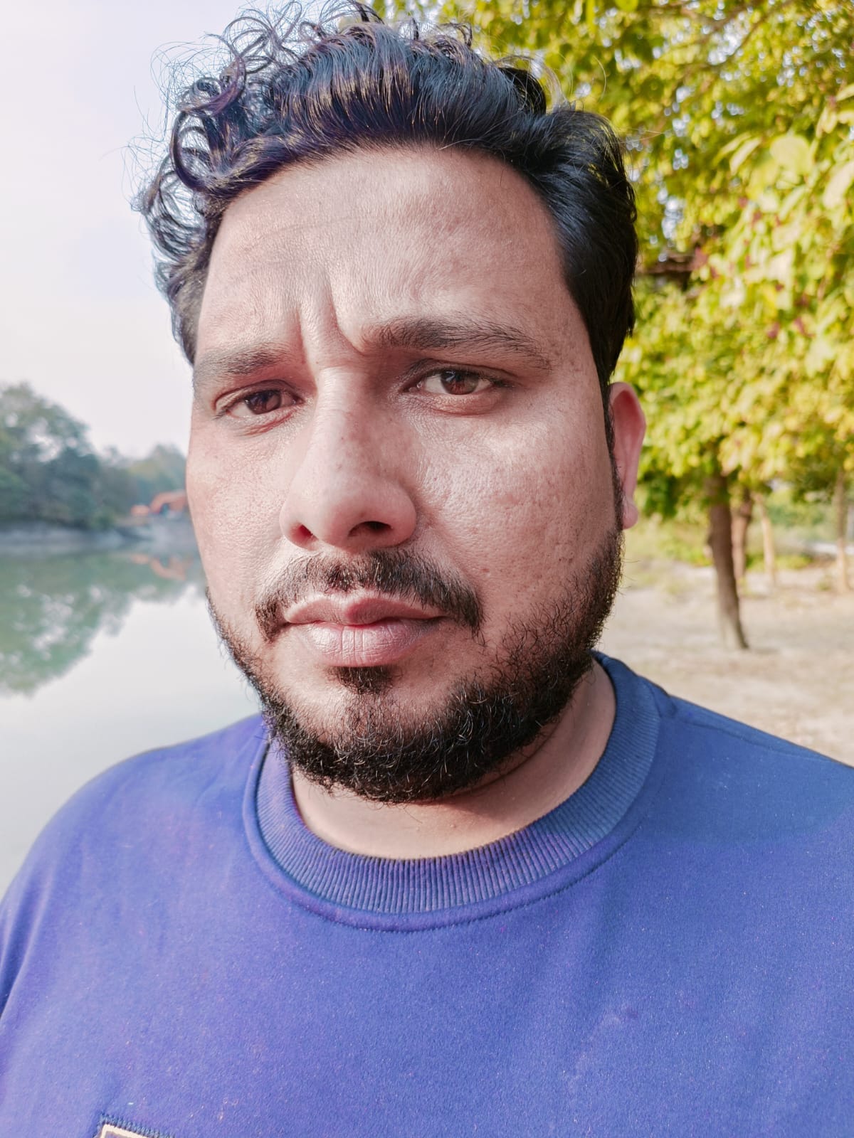 जंगल सफारी का आनंद लेते पर्यटक । संवाद जंगल सफारी का आनंद लेते पर्यटक । संवाद