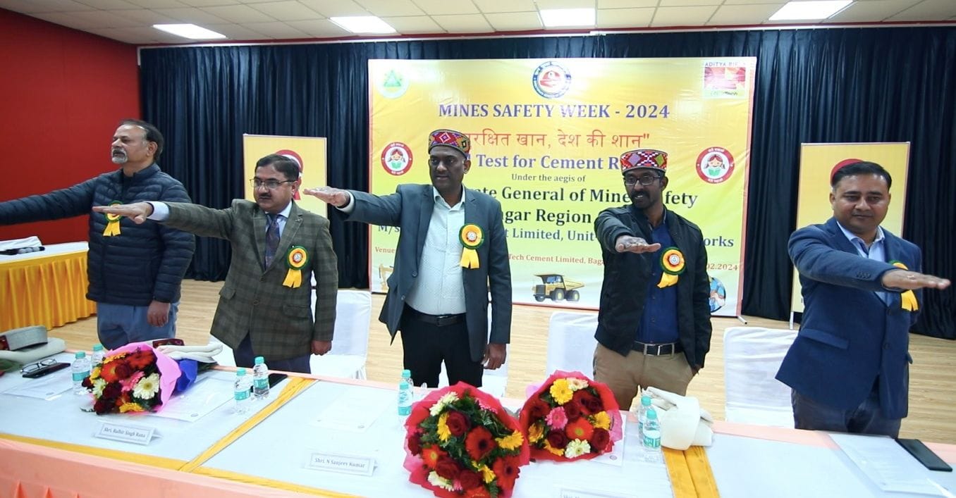 माइंस सेफ्टी वीक के तहत बागा सीमेंट वर्क्स में आयोजित स्किल टेस्ट में भाग लेता कर्मचारी। संवाद माइंस सेफ्टी वीक के तहत बागा सीमेंट वर्क्स में आयोजित स्किल टेस्ट में भाग लेता कर्मचारी। संवाद