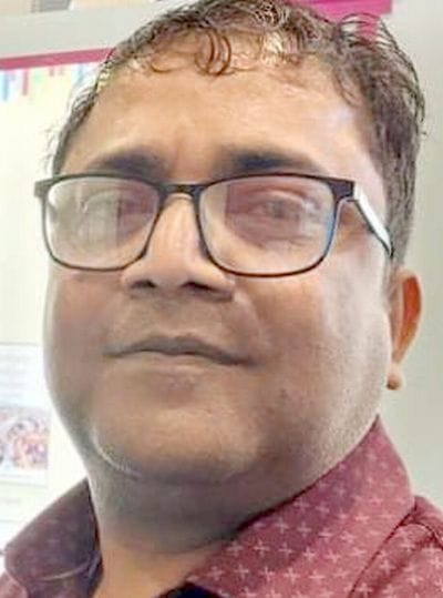 डायट स्थित ऑडिटोरियम में उद्यमियों को सम्मानित करते सदर विधायक व जिलाध्यक्ष।स्रोत-प्रशासन डायट स्थित ऑडिटोरियम में उद्यमियों को सम्मानित करते सदर विधायक व जिलाध्यक्ष।स्रोत-प्रशासन