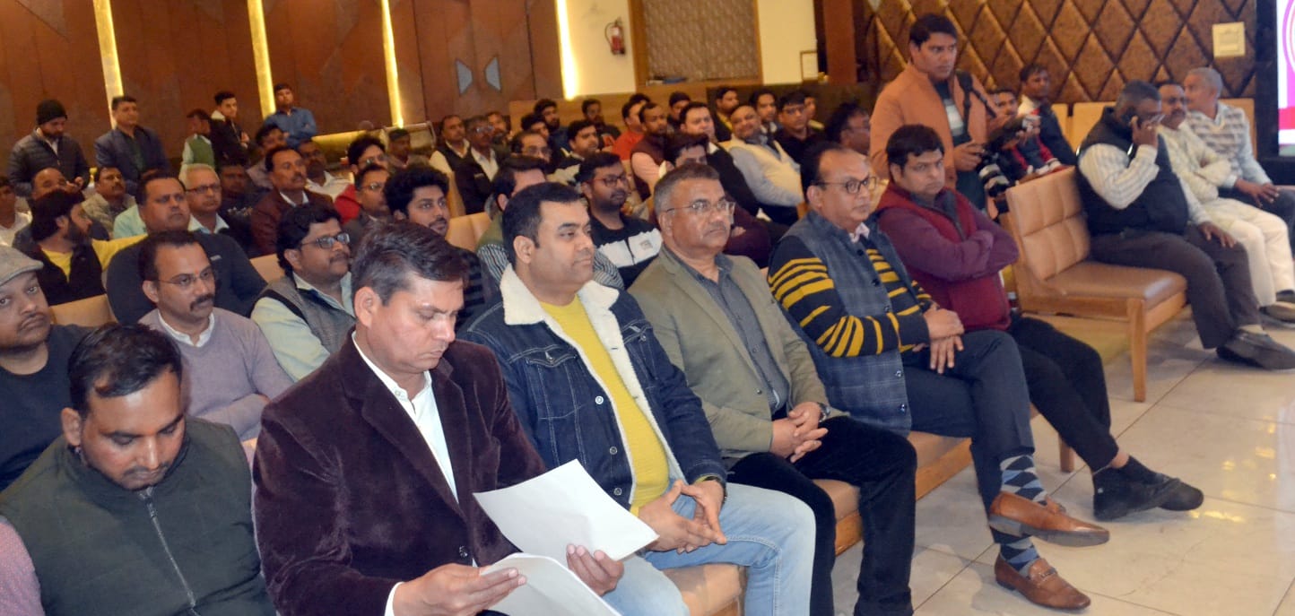 शामली कैराना रोड पर औद्योगिक विकास परियोजनाओ के शुभारंभ कार्यक्रम में मंचासीन मेरठ के सांसद शामली कैराना रोड पर औद्योगिक विकास परियोजनाओ के शुभारंभ कार्यक्रम में मंचासीन मेरठ के सांसद