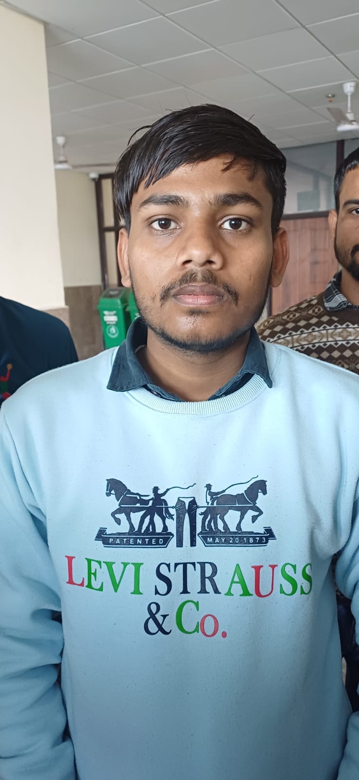 कपूरी गांव निवासी बंटी कुमार कपूरी गांव निवासी बंटी कुमार