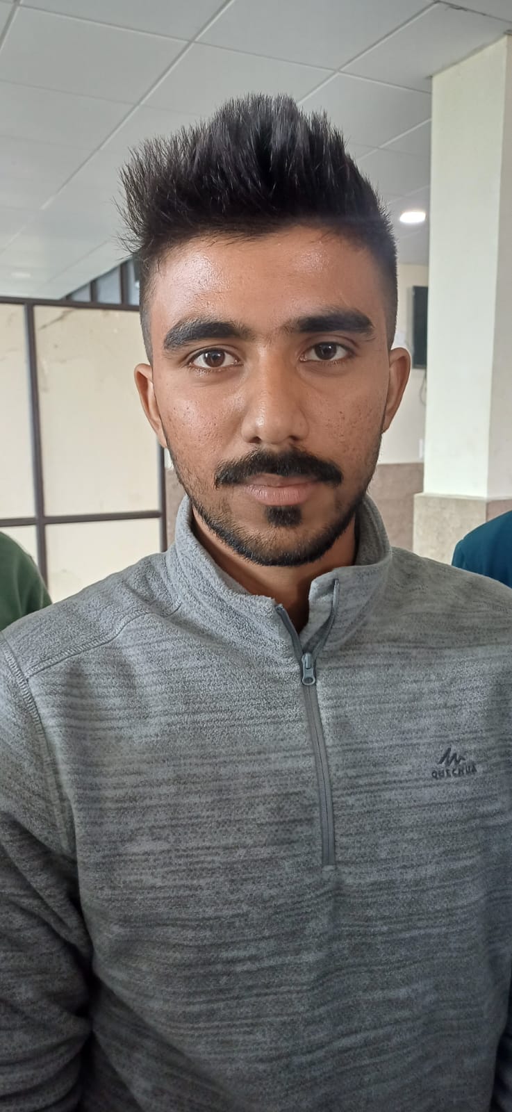 कपूरी गांव निवासी बंटी कुमार कपूरी गांव निवासी बंटी कुमार