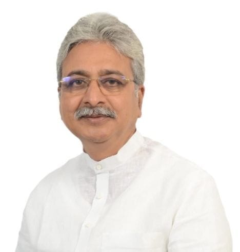फोटो संख्या:69- महेंद्रगढ़ में शोरूम में एलईडी टीवी पर बजट को देखते व्यापारी व दुकानदार--स्रोत- फोटो संख्या:69- महेंद्रगढ़ में शोरूम में एलईडी टीवी पर बजट को देखते व्यापारी व दुकानदार--स्रोत-