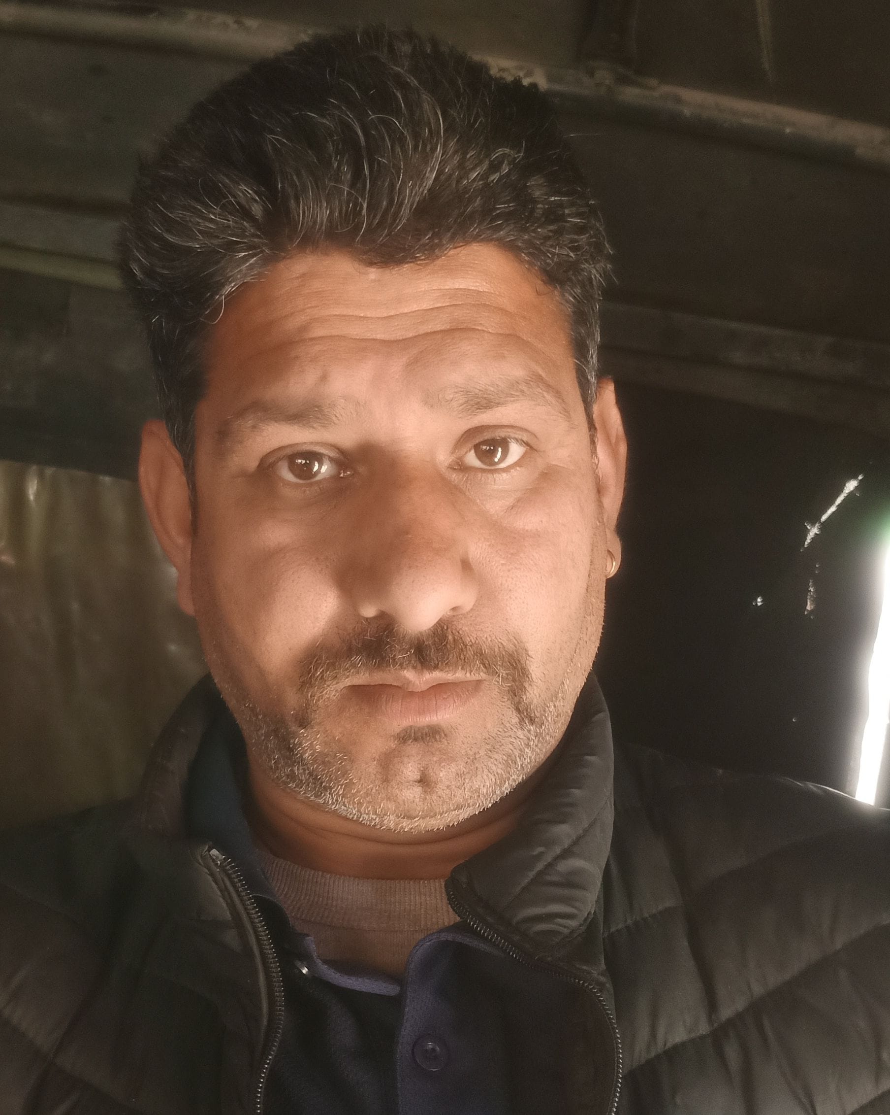 नरेश कुमार। ऑटो चालक नरेश कुमार। ऑटो चालक