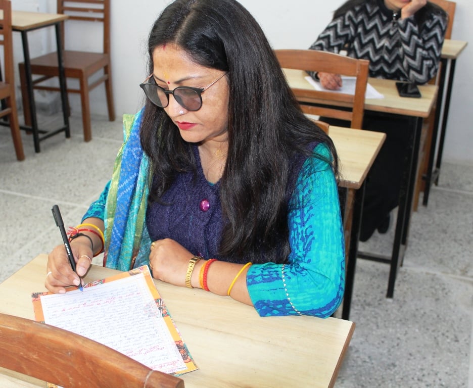 अंबाला छावनी की रंगिया मंडी स्थित संत शिरोमणी गुरू रविदास महाराज के प्रकाश पर्व पर सत्संग के 