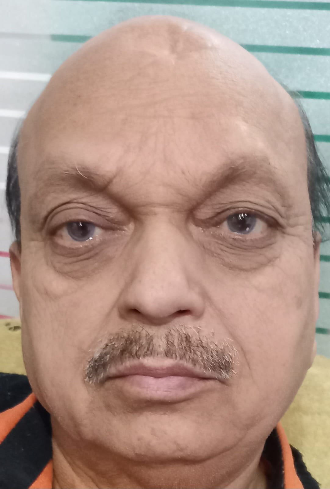 कुरुक्षेत्र। सुबह के समय पवित्र ब्रहमसरोवर तट पर सूर्य निकलने पर उड़ान भरते पक्षी। संवाद