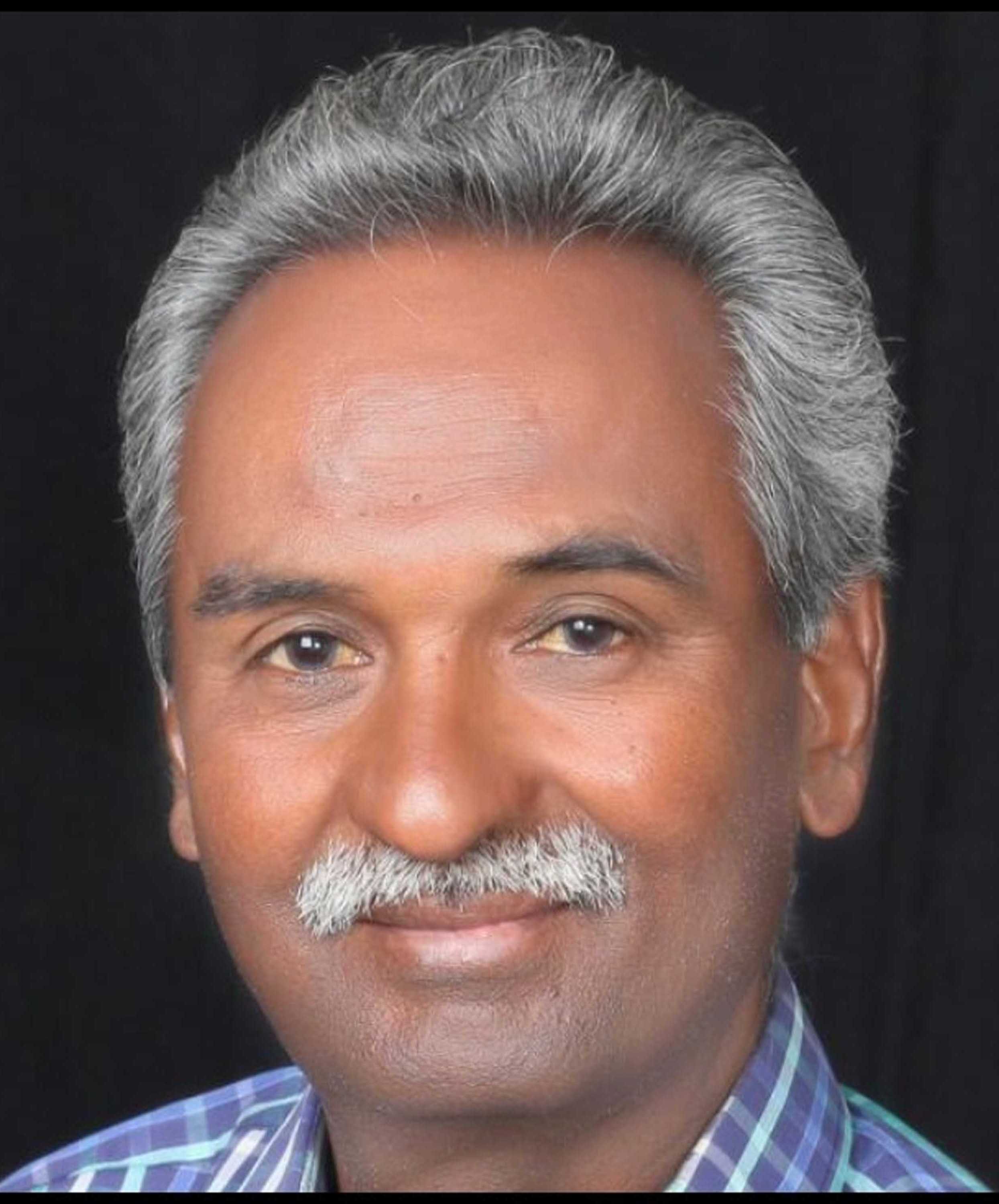 अंबाला सिटी जगाधरी गेट क्षेत्र में स्थित सुलभ शौचालय के सामने फैली गंदगी। अंबाला सिटी जगाधरी गेट क्षेत्र में स्थित सुलभ शौचालय के सामने फैली गंदगी।