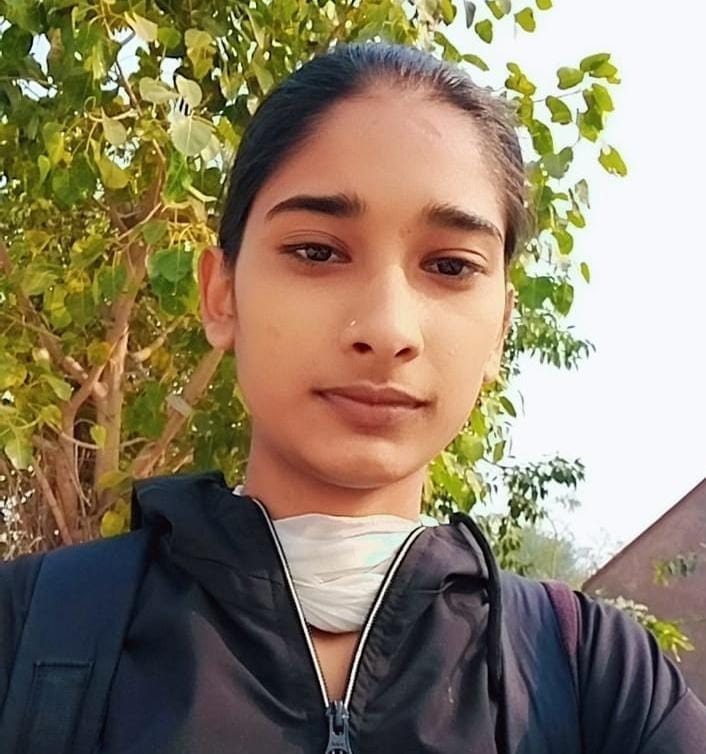 फोटो संख्या:62- सतनाली बस स्टैंड पर खड़ी रोडवेज की बसें--स्रोत--संवाद