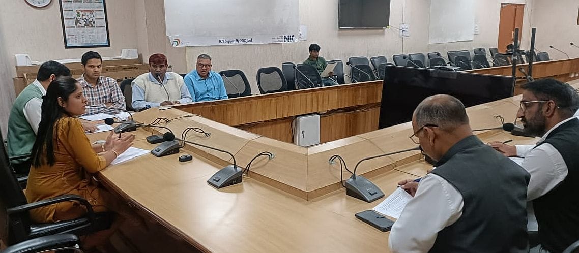 15जेएनडी29: लघु सचिवालय के सभागार में राजनैतिक दलों के प्रतिनिधियों के साथ बैठक करती उप जिला न 15जेएनडी29: लघु सचिवालय के सभागार में राजनैतिक दलों के प्रतिनिधियों के साथ बैठक करती उप जिला न