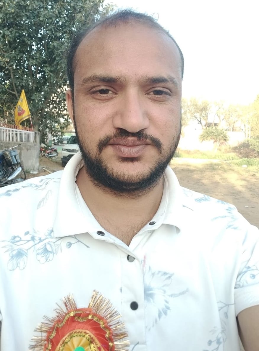 फोटो संख्या:85-परिवार पहचान पत्र में मृत घोषित दिखाया हुआ अनूप--स्रोत--संवाद