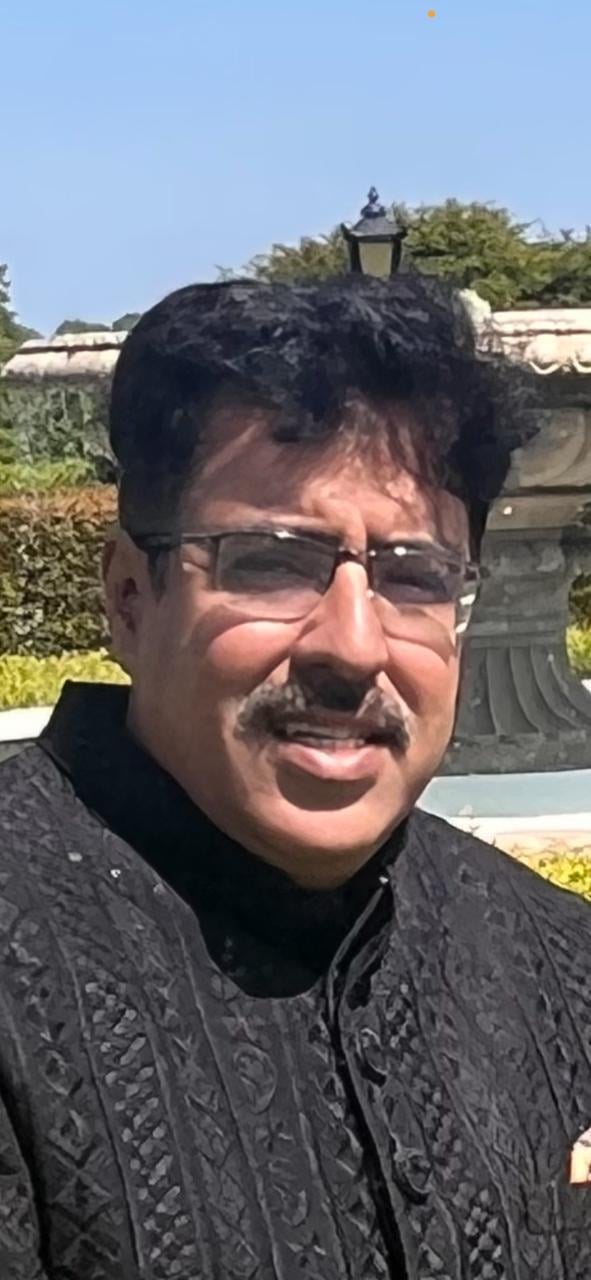 फीनिक्स क्लब के बिना चुनाव के बने नए चेयरमैन विकास चोहना को फूल माला पहनाकर बधाई देते हुए सदस् फीनिक्स क्लब के बिना चुनाव के बने नए चेयरमैन विकास चोहना को फूल माला पहनाकर बधाई देते हुए सदस्