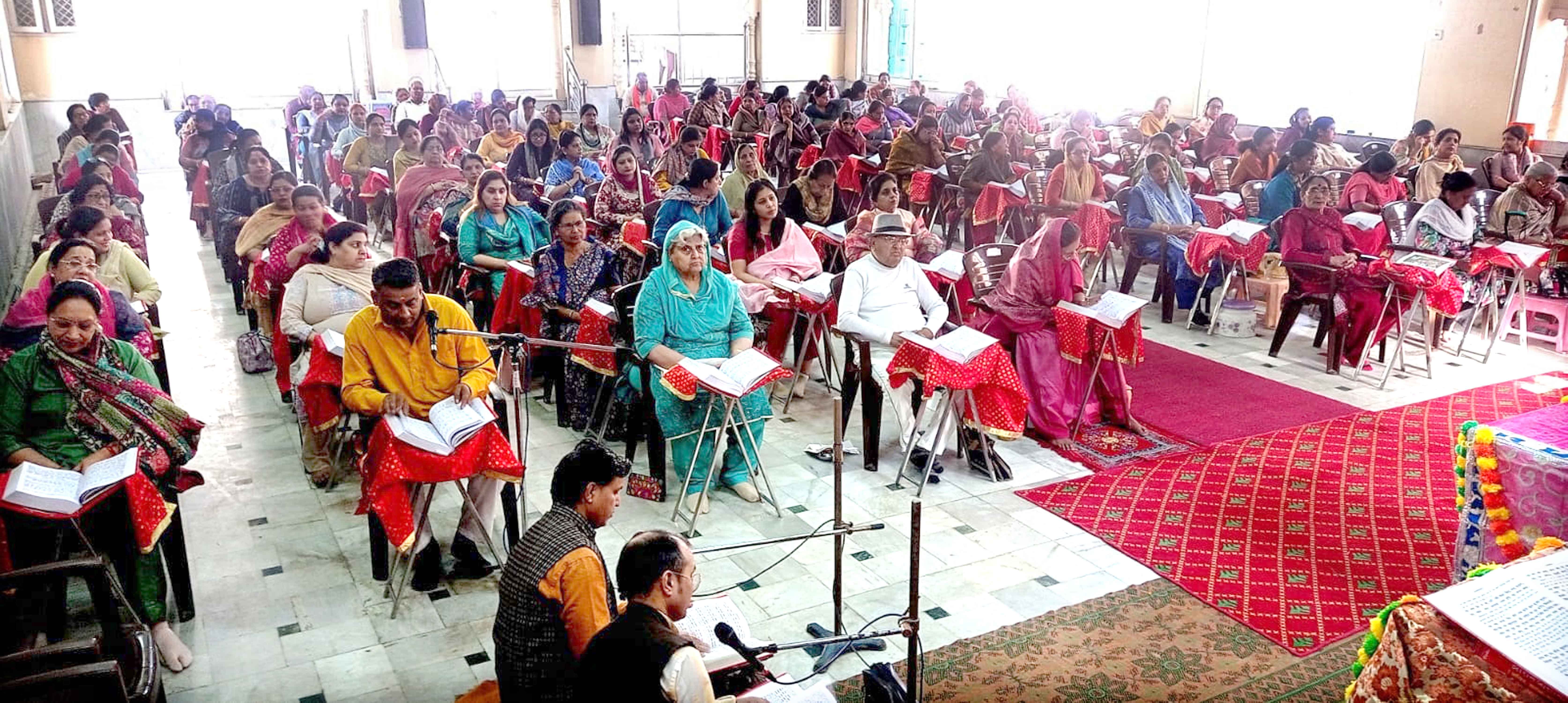 अंबाला सिटी के सेक्टर-7 में स्थित श्री नीलकंठ महादेव मंदिर में चल रहे श्रीराम चरित्रमानस रामायण अंबाला सिटी के सेक्टर-7 में स्थित श्री नीलकंठ महादेव मंदिर में चल रहे श्रीराम चरित्रमानस रामायण