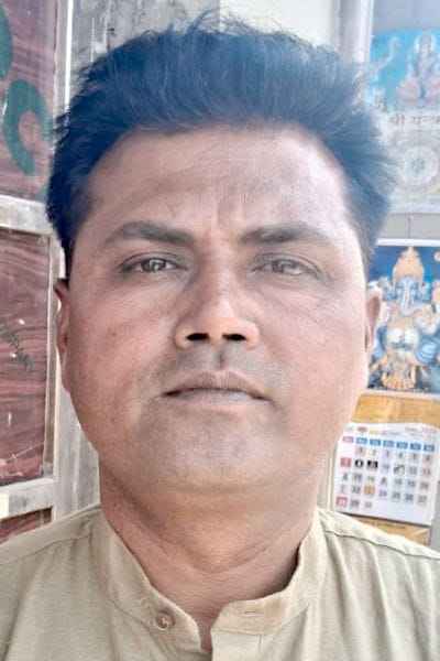 सिरसा रोड की टूटी पड़ी सड़क। संवाद सिरसा रोड की टूटी पड़ी सड़क। संवाद