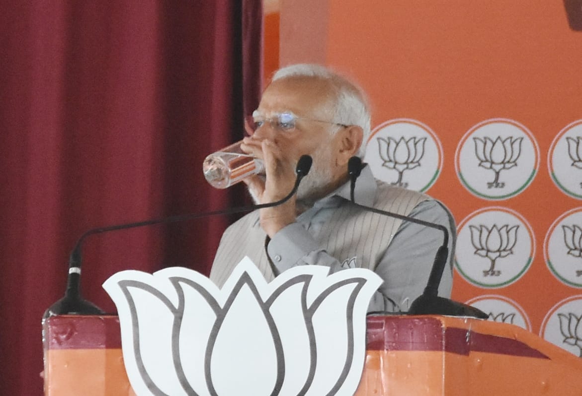 मै हूं मोदी परिवार , दिल्ली रोड स्थित राधा स्वामी सत्संग भवन में प्रधानमंत्री की जनसभा में मो मै हूं मोदी परिवार , दिल्ली रोड स्थित राधा स्वामी सत्संग भवन में प्रधानमंत्री की जनसभा में मो